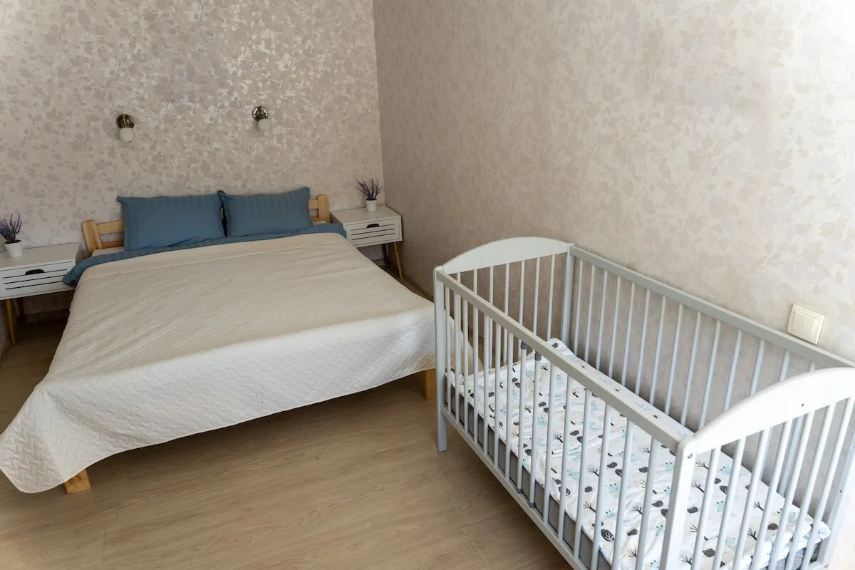 Crib bed rental in Clearwater